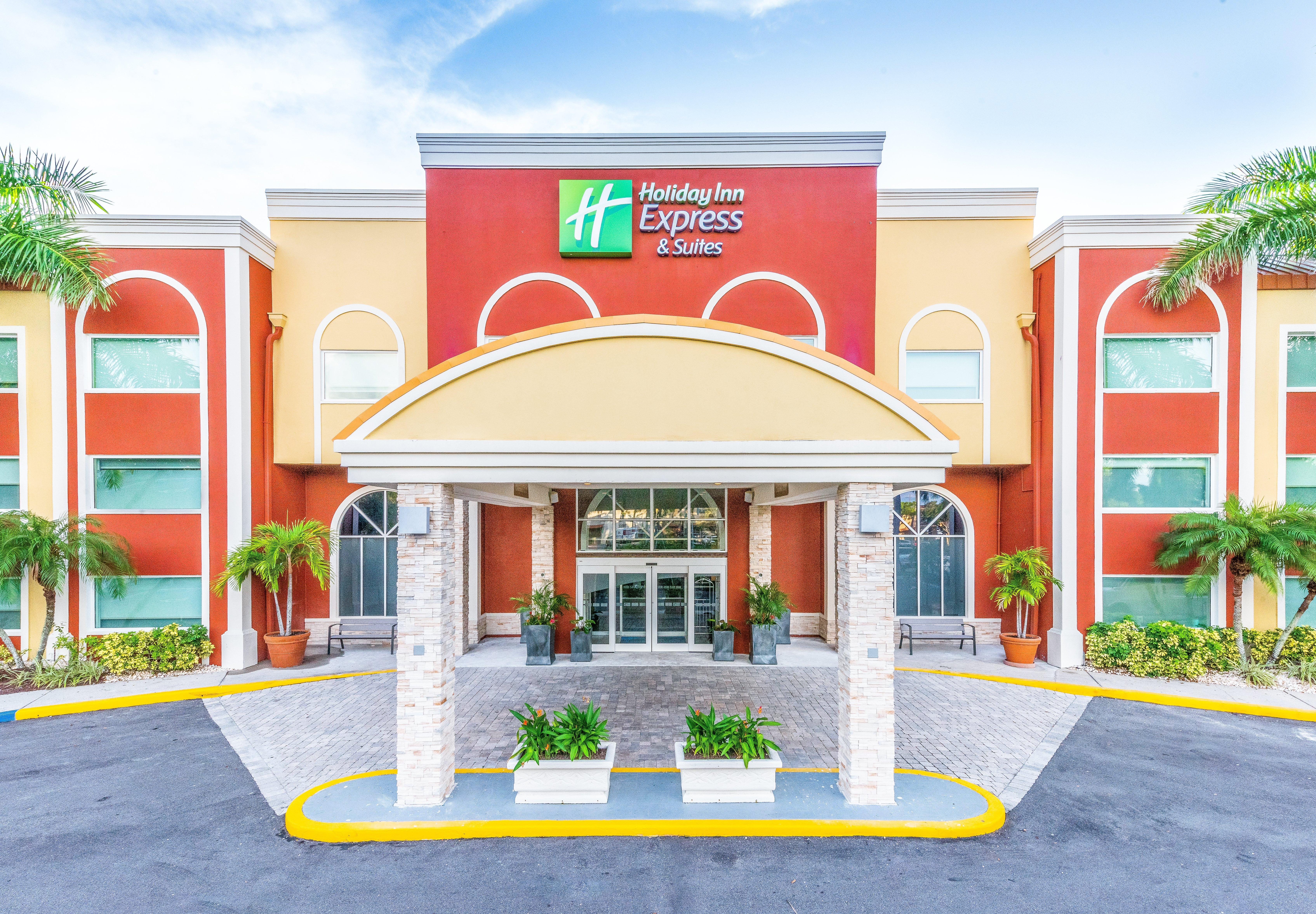 Holiday Inn Express Hotel & Suites Bradenton West, An Ihg Hotel Exterior foto